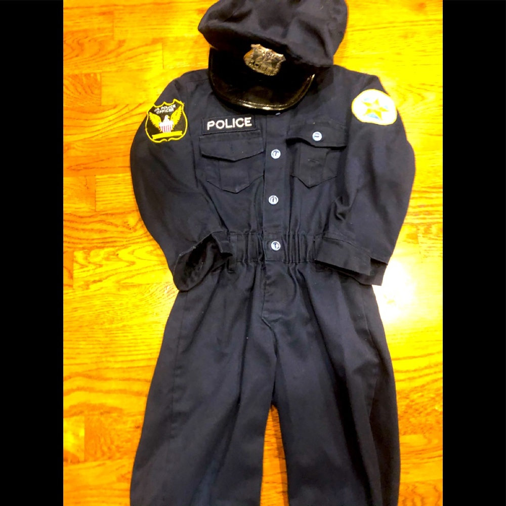 Aeromax Police officer costume